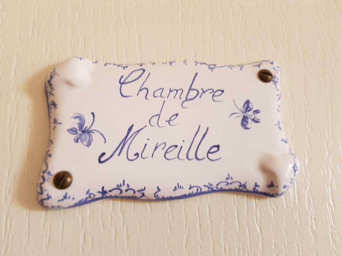 Bastide Des Oliviers Bed & Breakfast Мустие Сен Мари Екстериор снимка